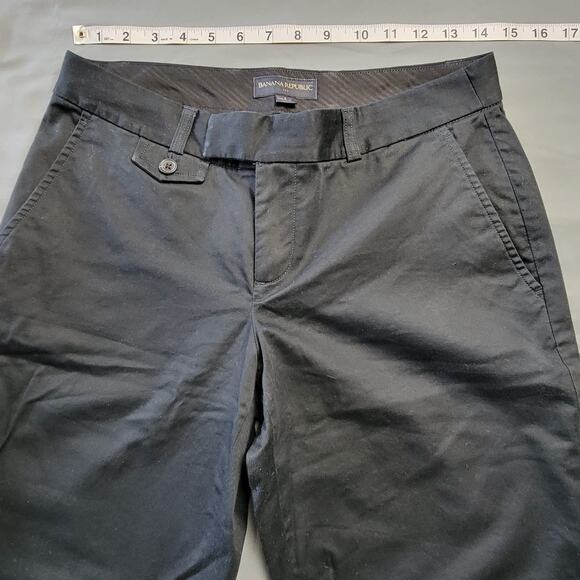 Banana Republic Black Shorts Low Rise Bermuda Classic Flat Front Women's Size 4 - Picture 5 of 10